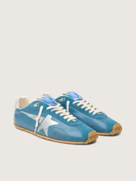 Marathon Speed para mujer en napa azul con estrella estampada y lengüeta de talón de cuero plateado