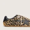 Marathon Speed para mujer en piel de potro con estampado de leopardo beige y negro con estrella de cuero negro