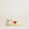 May Junior con estrella fucsia con purpurina y lengüeta del talón de cuero metalizado