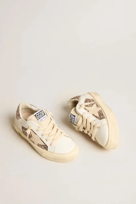 May Teen en cuero blanco y purpurina dorado rosa con estrella de gamuza beige