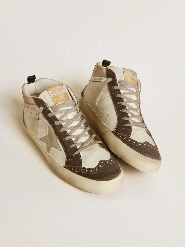 Mid Star con estrella de cuero gris y detalle de cuero plateado metalizado