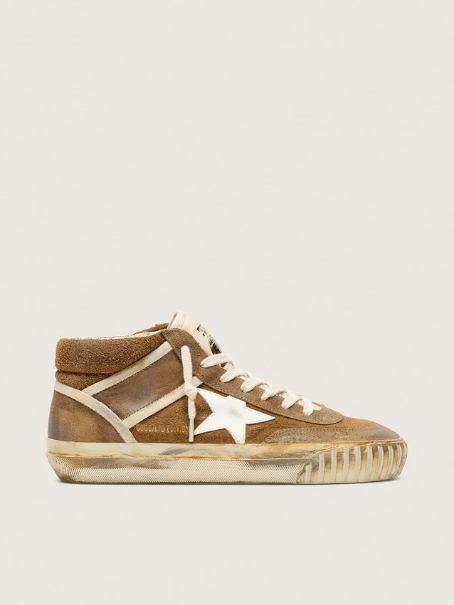 Mid Star LAB para mujer en gamuza color óxido con una estrella de cuero blanco