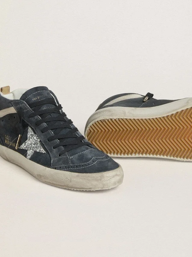 Mid Star para mujer en gamuza azul petróleo con estrella plateada con purpurina y detalle de algodón