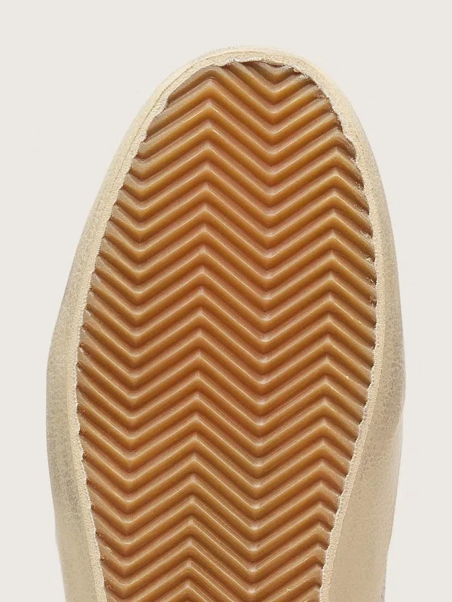 Mid Star para mujer en gamuza beige con Swarovski plateados y estrella de cuero blanco