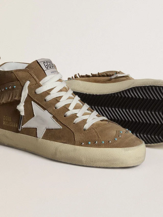Mid Star para mujer en gamuza color tabaco con flecos y tachuelas