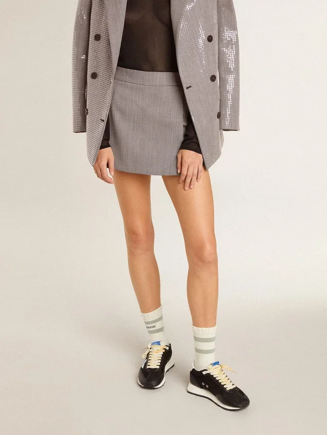 Mini shorts grises para mujer de lana con estampado de pata de gallo