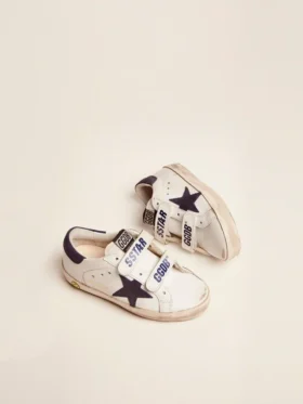 Old School Young en cuero blanco con estrella de gamuza azul y lengüeta en el talón
