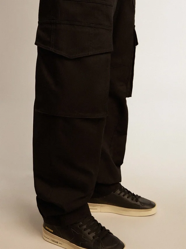 Pantalones cargo negros