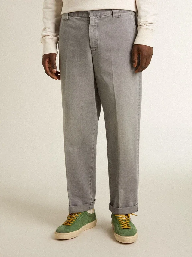 Pantalones chino de algodón color gris