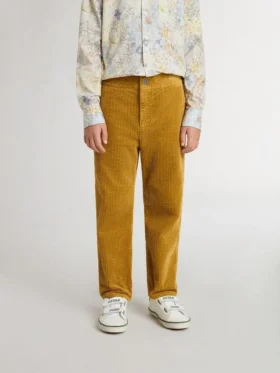 Pantalones chino para niños color tabaco con bordado