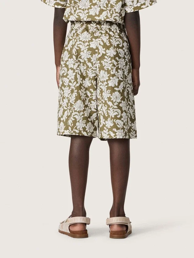 Pantalones cortos de lona de algodón para niños de Journey con estampado floral verde y blanco