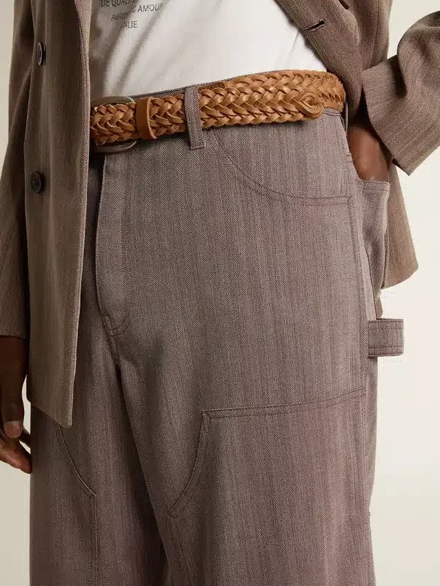 Pantalones de hombre de mezcla de lana con microdiseño de chevrón en color marrón claro