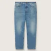 Pantalones de mezclilla de corte ajustado para hombre con lavado medio