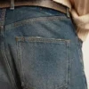 Pantalones de mezclilla de corte ajustado para hombre con lavado medio