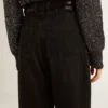 Pantalones de mezclilla negros para mujer