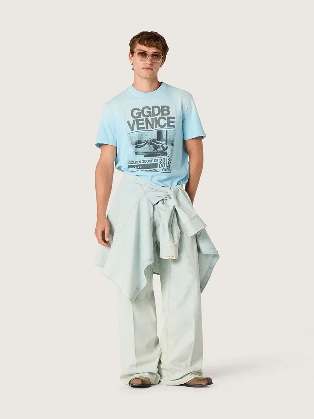 Pantalones de mezclilla para hombre en denim azul claro