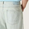 Pantalones de mezclilla para hombre en denim azul claro