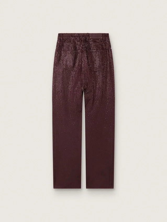 Pantalones de mezclilla para mujer en denim color burdeos con cristales degradados