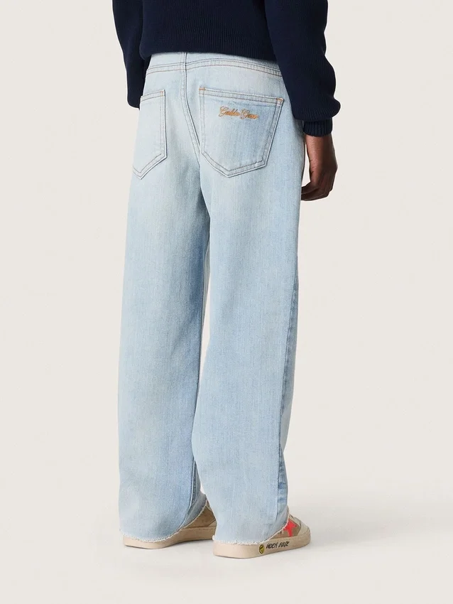 Pantalones de mezclilla para niños Golden en denim azul claro con logotipo bordado