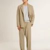 Pantalones deportivos para hombre color travertino