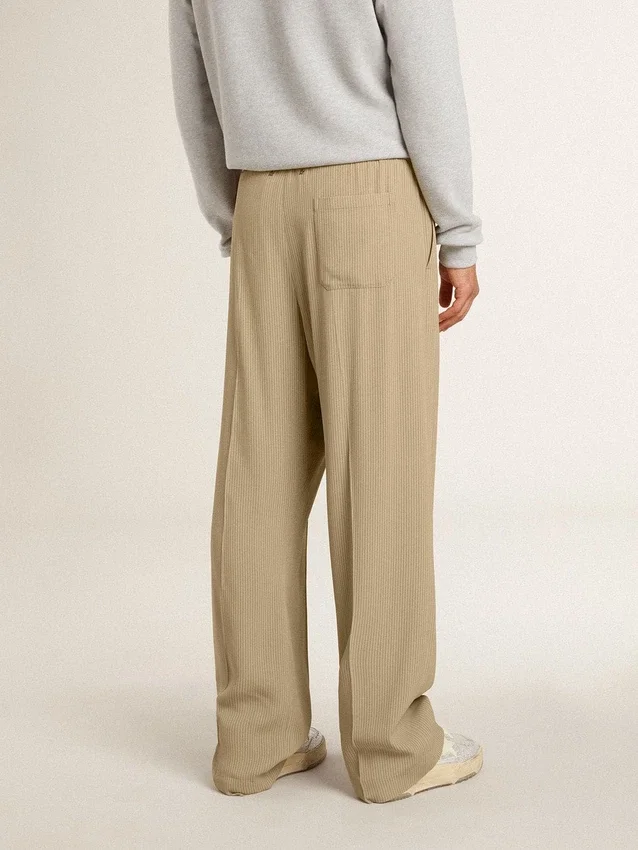 Pantalones deportivos para hombre color travertino