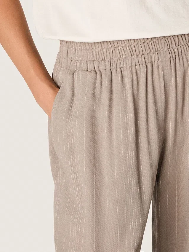 Pantalones para mujer en mezcla de lana gris con motivo de rayas finas y cintura elástica
