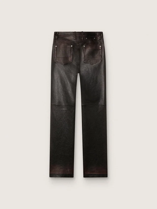 Pantalones para mujer en napa color burdeos oscuro con acabado vintage