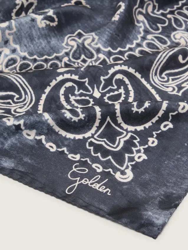 Pañuelo gris antracita con estampado de paisley