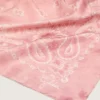 Pañuelo rosa antiguo con estampado de paisley