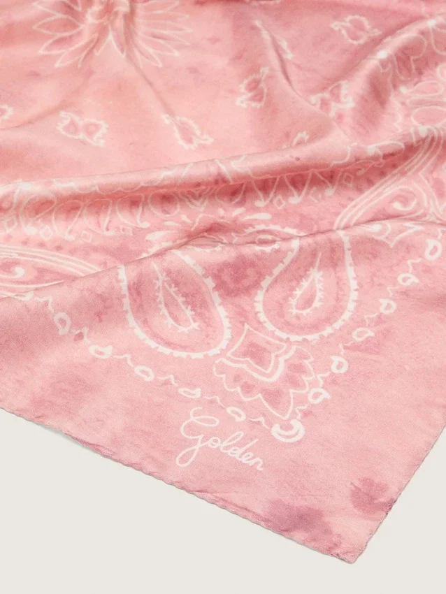 Pañuelo rosa antiguo con estampado de paisley