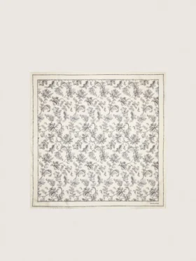 Pañuelo vintage de seda blanca con estampado floral negro