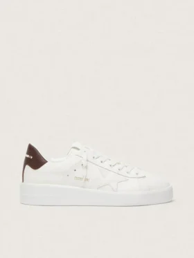 Purestar con estrella blanca y lengüeta en el talón con estampado de lagarto color burdeos