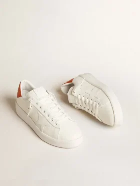 Purestar para hombre con estrella de cuero blanco y lengüeta del talón naranja