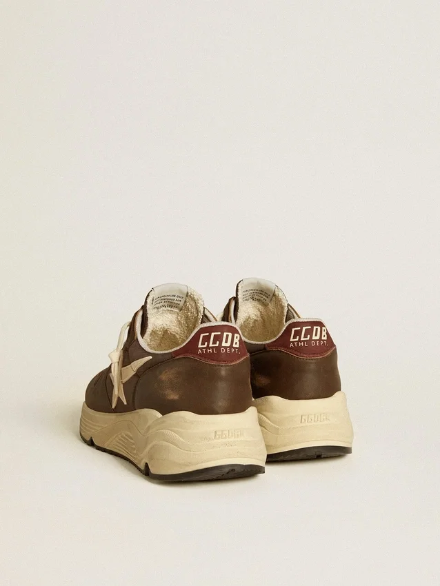 Running Sole de nylon y cuero con estrella de TPU y lengüeta del talón de nubuck