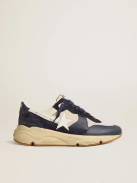 Running Sole en malla color crema y cuero azul con una estrella de cuero blanco