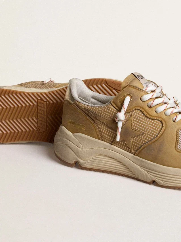 Running Sole en nubuck beige con estrella de cuero beige