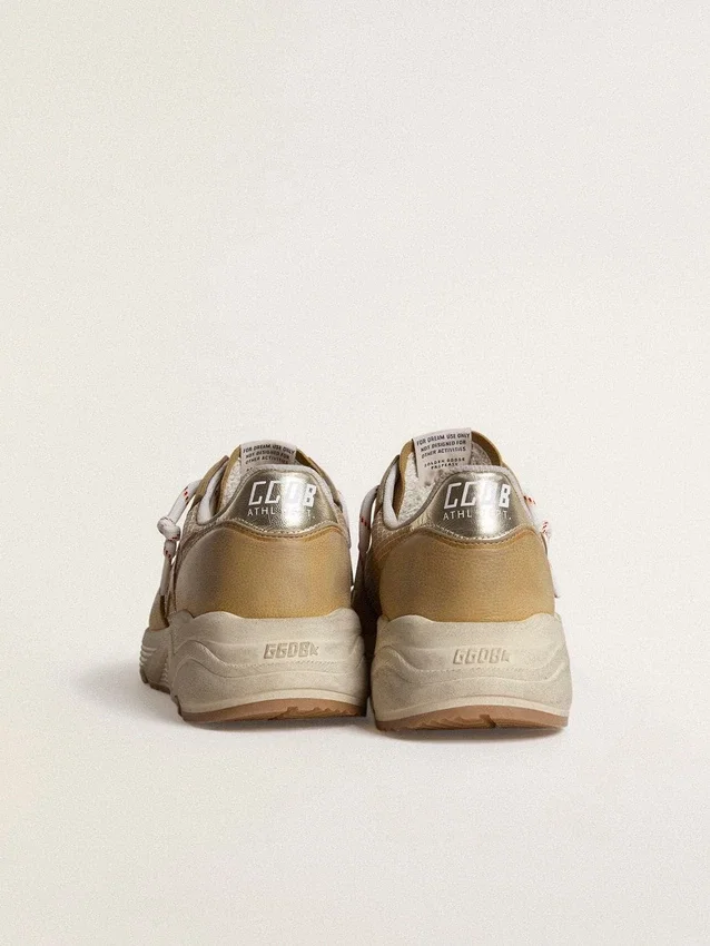 Running Sole en nubuck beige con estrella de cuero beige