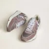 Running Sole para mujer en nylon y gamuza color lavanda con estrella estampada y lengüeta de talón de cuero plateado