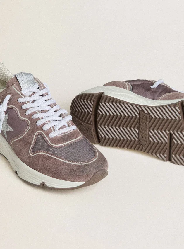 Running Sole para mujer en nylon y gamuza color lavanda con estrella estampada y lengüeta de talón de cuero plateado