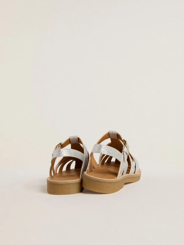 Sandalias Maxime Junior en microbrillo plateado