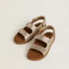 Sandalias Noa Junior en microbrillo y cuero platino