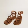 Sandalias planas Penelope para mujer en piel color tabaco con suela de gamuza