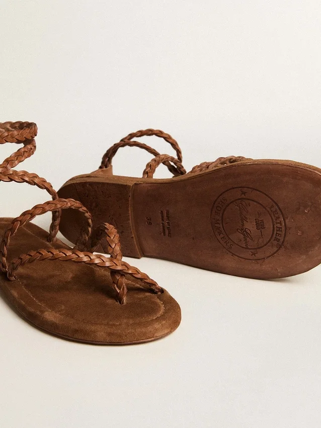 Sandalias planas Penelope para mujer en piel color tabaco con suela de gamuza