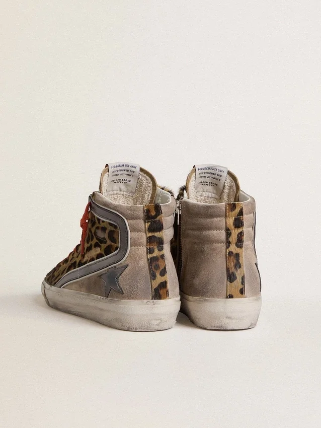 Sandalias Slide LTD para mujer en piel de potro con estampado de leopardo, estrella de cuero metalizado y detalles brillantes