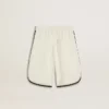 Shorts blancos para niños con logotipo bordado