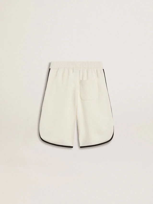Shorts blancos para niños con logotipo bordado