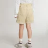 Shorts para niñas color arena con logotipo bordado