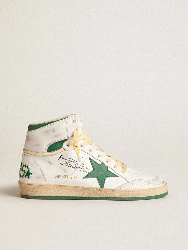 Sky-Star en cuero blanco con estrella de cuero verde