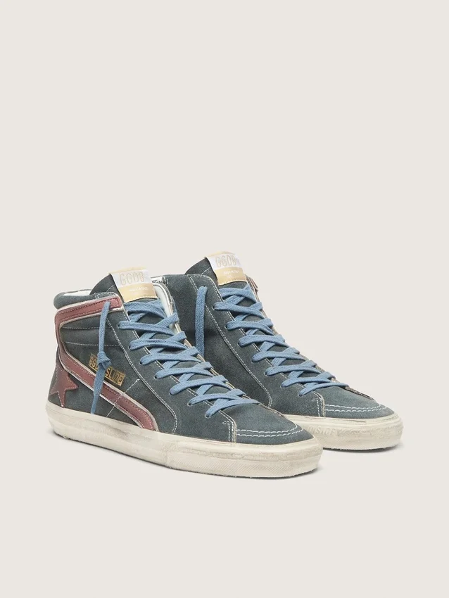 Slide para hombre de gamuza gris con estrella y detalle de nubuck marrón