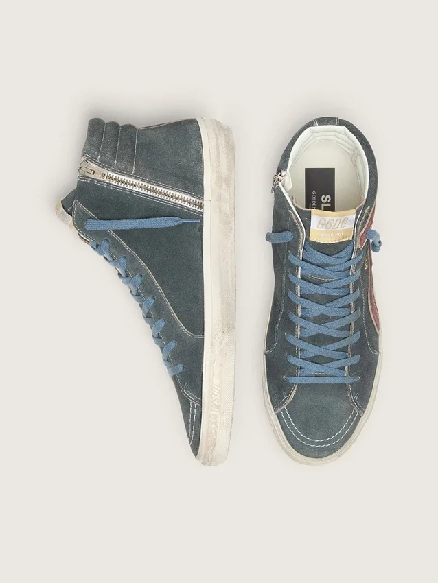Slide para hombre de gamuza gris con estrella y detalle de nubuck marrón